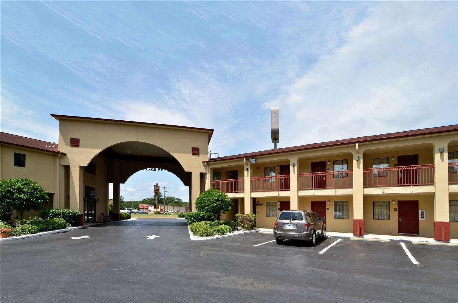 Red Roof Inn & Suites Jackson - Richland Exterior foto